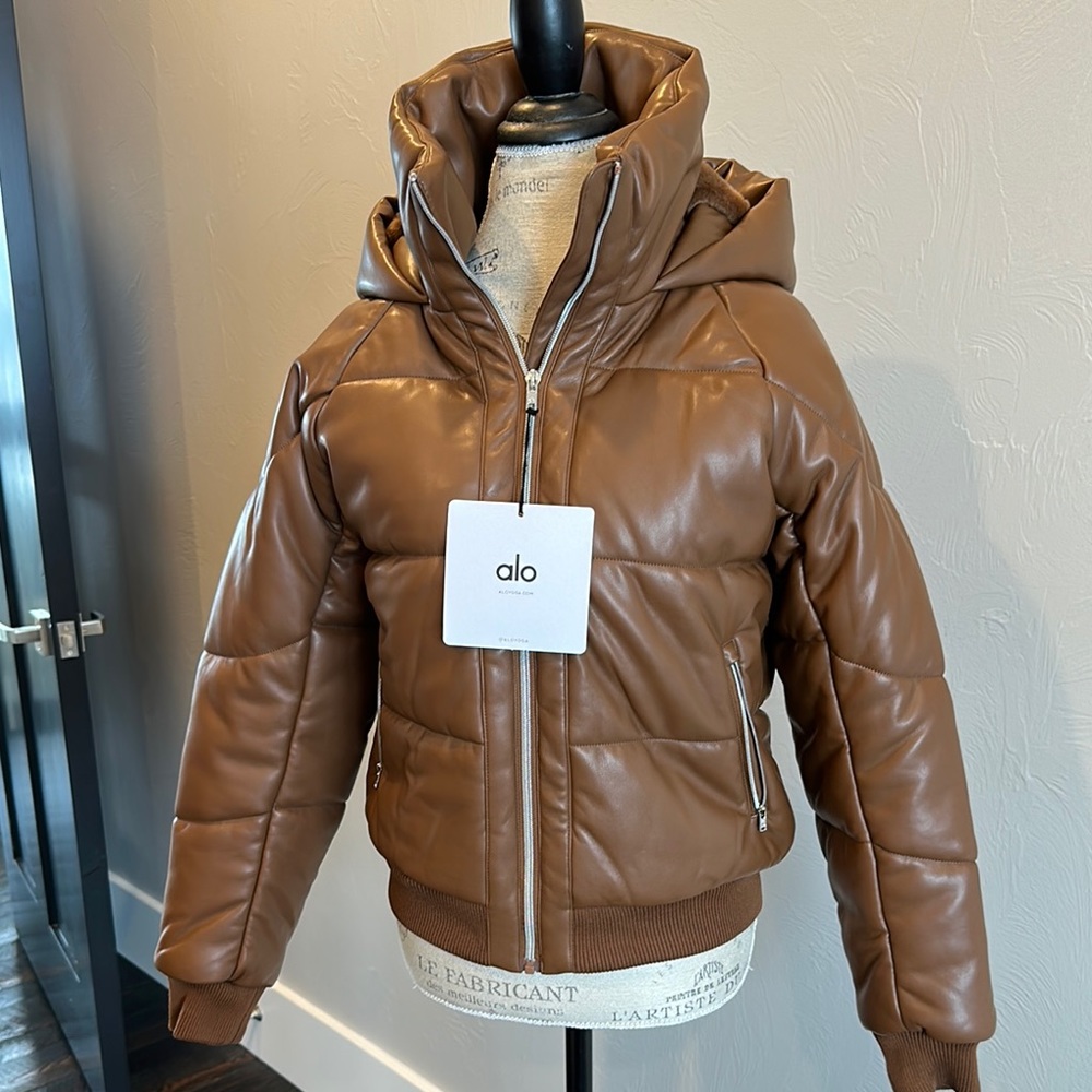 ALO Yoga Cinnamon Brown Puffer Jacket